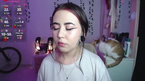 Snapshot of sunset_pienk chatting on 01/06/26, 04:49 Sunset online show from 01/06/26, 04:49