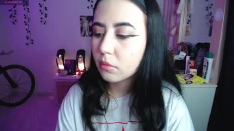 Snapshot of sunset_pienk chatting on 01/14/26, 05:24 Sunset online show from 01/14/26, 05:24