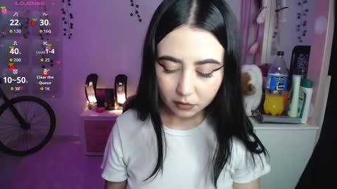 Snapshot of sunset_pienk chatting on 02/04/26, 06:08 Sunset online show from 02/04/26, 06:08