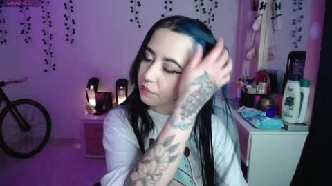 Snapshot of sunset_pienk chatting on 04/12/26, 03:44 Sunset online show from 04/12/26, 03:44