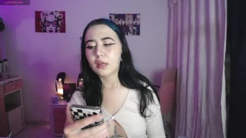 Snapshot of sunset_pienk chatting on 05/06/26, 03:13 Sunset online show from 05/06/26, 03:13