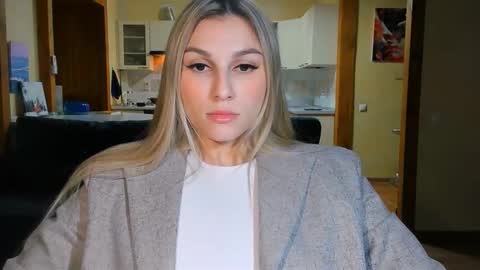 sunsetwithava online show from 02/22/26, 07:01