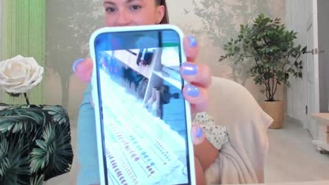 Snapshot of sunshine13_ chatting on 03/02/25, 05:58 Eva online show from 03/02/25, 05:58