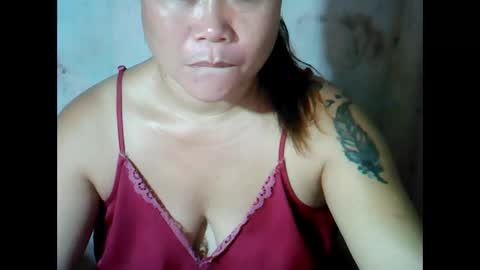 Snapshot of sunshine_38 chatting on 11/21/25, 11:47 sunshine_38 online show from 11/21/25, 11:47