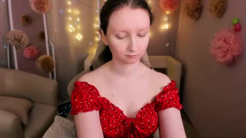 Snapshot of sunshine_blaze chatting on 04/14/26, 01:50 Alice online show from 04/14/26, 01:50