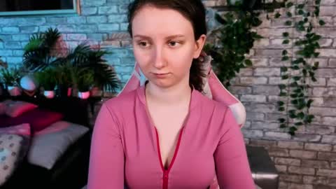 Snapshot of sunshine_blaze chatting on 05/01/26, 01:37 Alice online show from 05/01/26, 01:37
