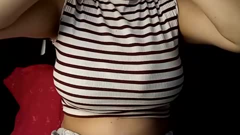 Annie online show from 02/18/25, 03:31