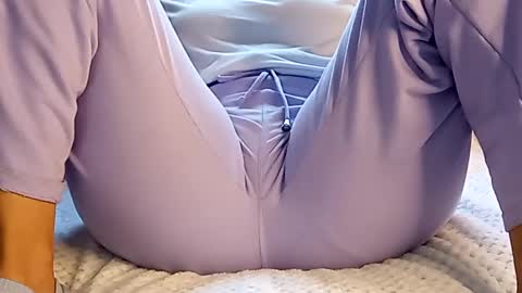 Annie online show from 03/11/25, 09:04