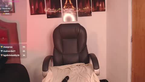 Snapshot of sunshine_gh1 chatting on 02/23/25, 05:39 Sunshine online show from 02/23/25, 05:39