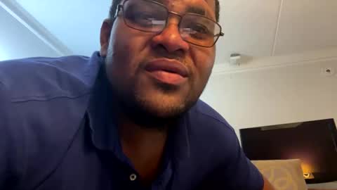 WATCHMEMAKEYOUCUM online show from 05/13/26, 06:33