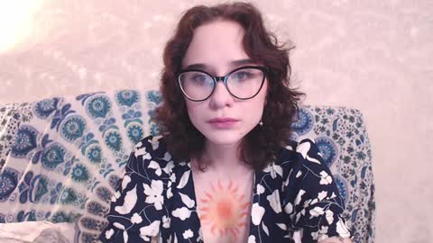 Snapshot of sunshinehella chatting on 12/30/24, 06:09 Hella online show from 12/30/24, 06:09