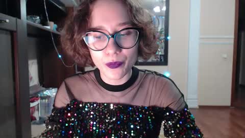 Snapshot of sunshinehella chatting on 02/20/26, 01:00 Hella online show from 02/20/26, 01:00