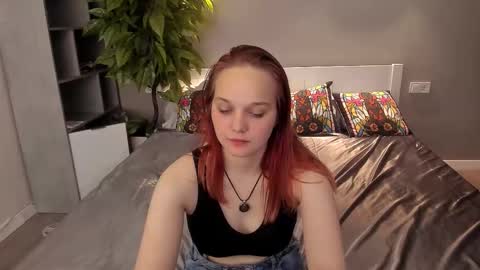 Lola online show from 11/13/25, 07:57