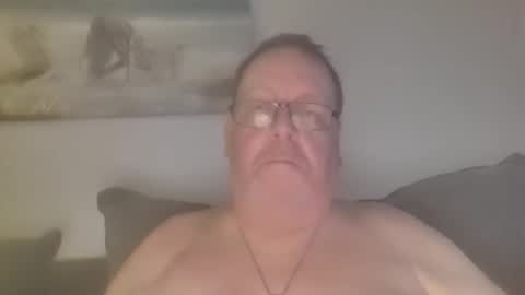 Snapshot of sunspotbaby chatting on 01/18/26, 03:54 Sunspotbaby online show from 01/18/26, 03:54