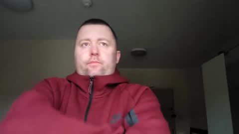 FORMYLOVE online show from 12/18/25, 09:04