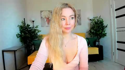 Snapshot of super_peach chatting on 04/22/26, 02:58 Jenn online show from 04/22/26, 02:58