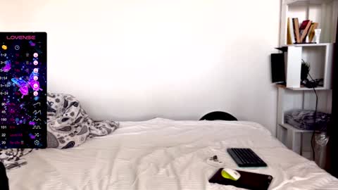 Snapshot of super_peach_stream chatting on 12/21/24, 10:39 ANNApvt open full info in bio online show from 12/21/24, 10:39