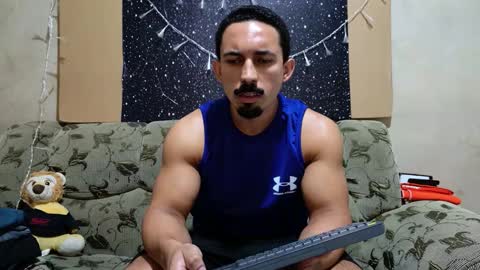 Snapshot of superbigmr chatting on 12/20/25, 03:13 james online show from 12/20/25, 03:13