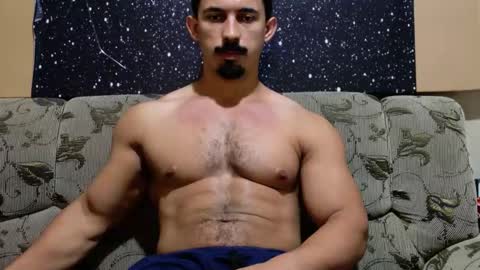 Snapshot of superbigmr chatting on 01/17/26, 04:17 james online show from 01/17/26, 04:17
