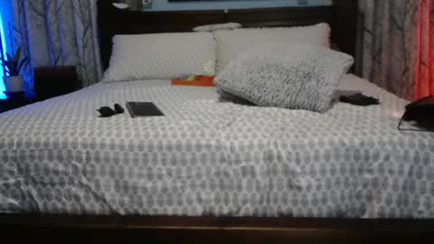 Snapshot of superbronnon chatting on 01/23/25, 10:33 Superbronnon online show from 01/23/25, 10:33