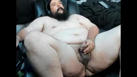 Snapshot of superchubbiguysd chatting on 10/10/25, 05:28 superchubbiguysd online show from 10/10/25, 05:28