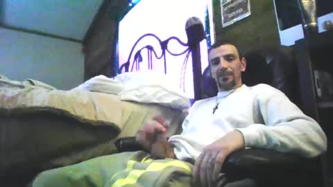 Snapshot of superd512 chatting on 03/05/25, 03:29 Guero Cash online show from 03/05/25, 03:29
