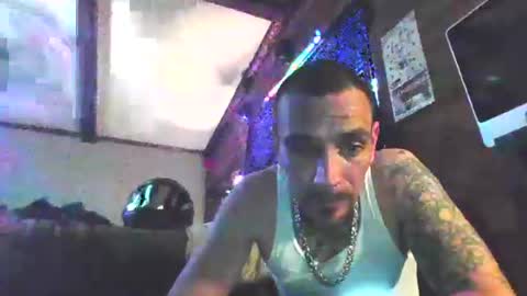 Snapshot of superd512 chatting on 03/08/25, 11:28 Guero Cash online show from 03/08/25, 11:28