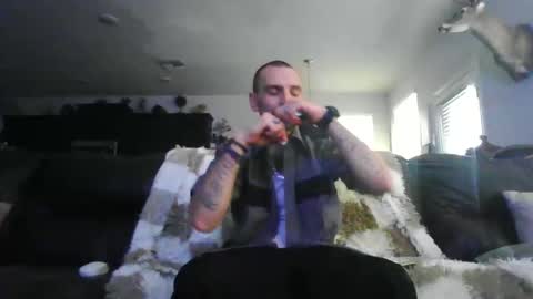 Snapshot of superd512 chatting on 02/18/26, 01:40 Guero Cash online show from 02/18/26, 01:40