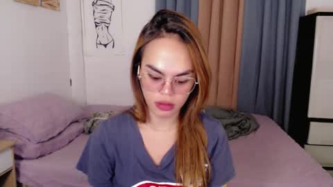 Snapshot of superhotvaleria chatting on 03/31/26, 12:38 Im val online show from 03/31/26, 12:38