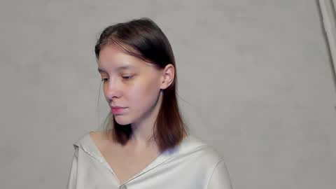 Una online show from 03/19/26, 11:42