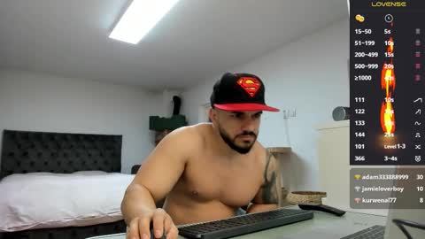 Snapshot of supermanboyxxl chatting on 03/09/26, 06:39 supermanboyxxl online show from 03/09/26, 06:39