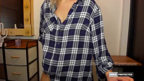 Snapshot of supernatalie chatting on 12/30/24, 02:31 Natalie online show from 12/30/24, 02:31