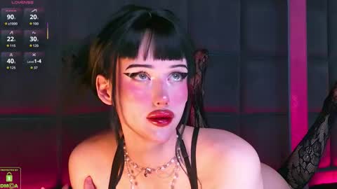 Snapshot of supremedior chatting on 12/03/25, 03:43 ROXXXY online show from 12/03/25, 03:43