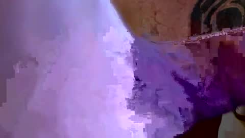 Snapshot of surfbody chatting on 11/05/25, 10:32 surfbody online show from 11/05/25, 10:32