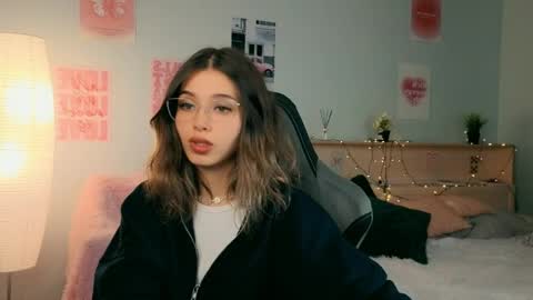 Sara online show from 05/11/26, 04:04