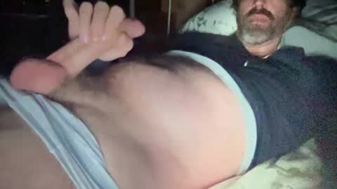 Snapshot of surfguy82 chatting on 01/28/25, 05:00 SurfGuy82 online show from 01/28/25, 05:00