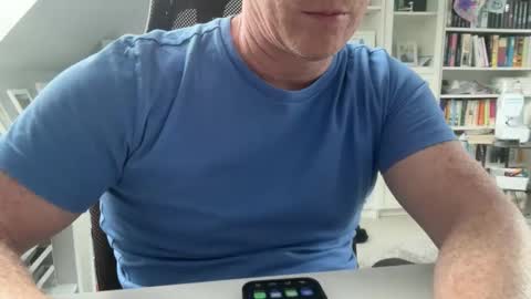 surfstar81 online show from 06/11/26, 10:02