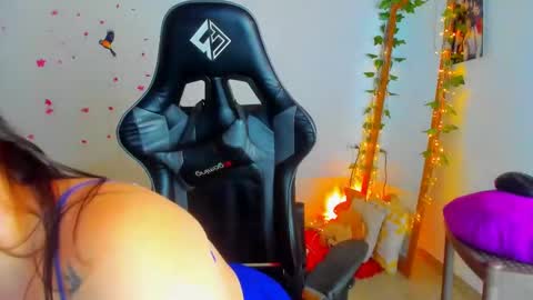 Dani online show from 11/15/25, 07:10