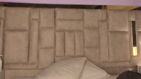 Susan online show from 02/14/25, 02:39