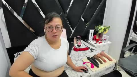 Snapshot of susana_flame chatting on 07/11/26, 02:58 Susana Flame online show from 07/11/26, 02:58