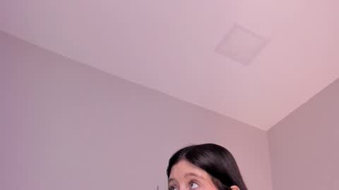 susana_huston online show from 11/25/25, 11:43