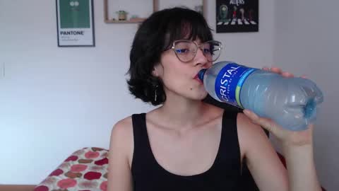 susana_w online show from 02/10/25, 08:31