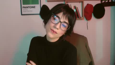 susana_w online show from 10/24/25, 11:12