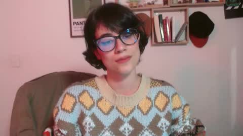 susana_w online show from 11/17/25, 10:59