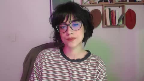 Snapshot of susana_w chatting on 12/18/25, 10:38 susana_w online show from 12/18/25, 10:38