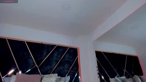 susanahenao online show from 11/11/25, 06:52