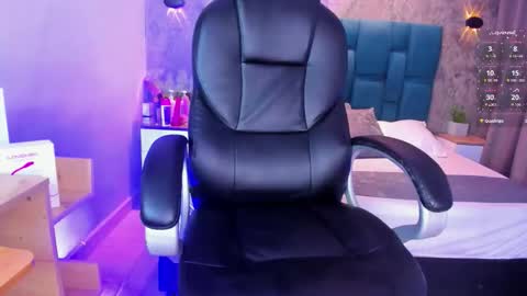 susana smith online show from 11/23/25, 08:52