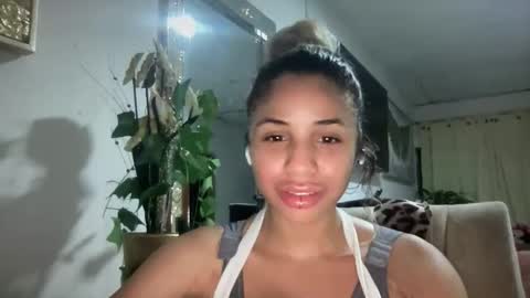 Snapshot of susandolls_ chatting on 06/02/26, 04:47 susan online show from 06/02/26, 04:47