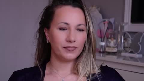 Snapshot of susanjewel chatting on 02/15/26, 08:46 SusanJewel online show from 02/15/26, 08:46