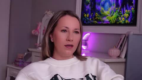 Snapshot of susanjewel chatting on 03/02/26, 07:59 SusanJewel online show from 03/02/26, 07:59